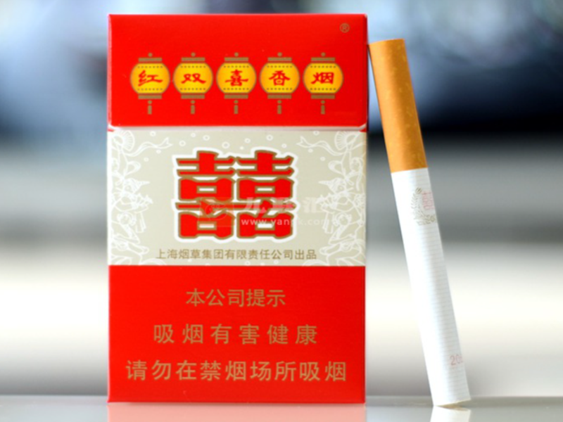 口岸自贸保税展厅货架陈列品类展示